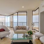 Oceanfront Sky Penthouse
