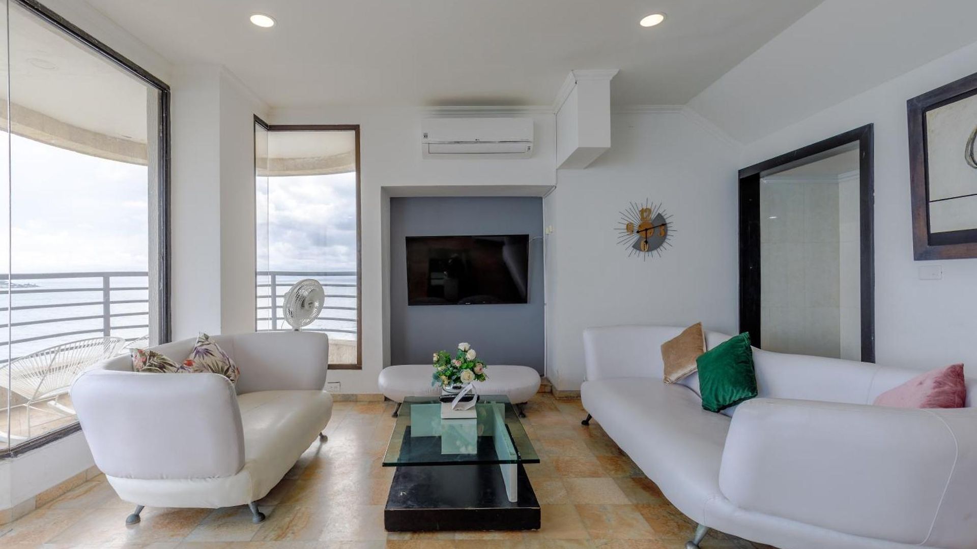 Oceanfront Sky Penthouse Cartagena