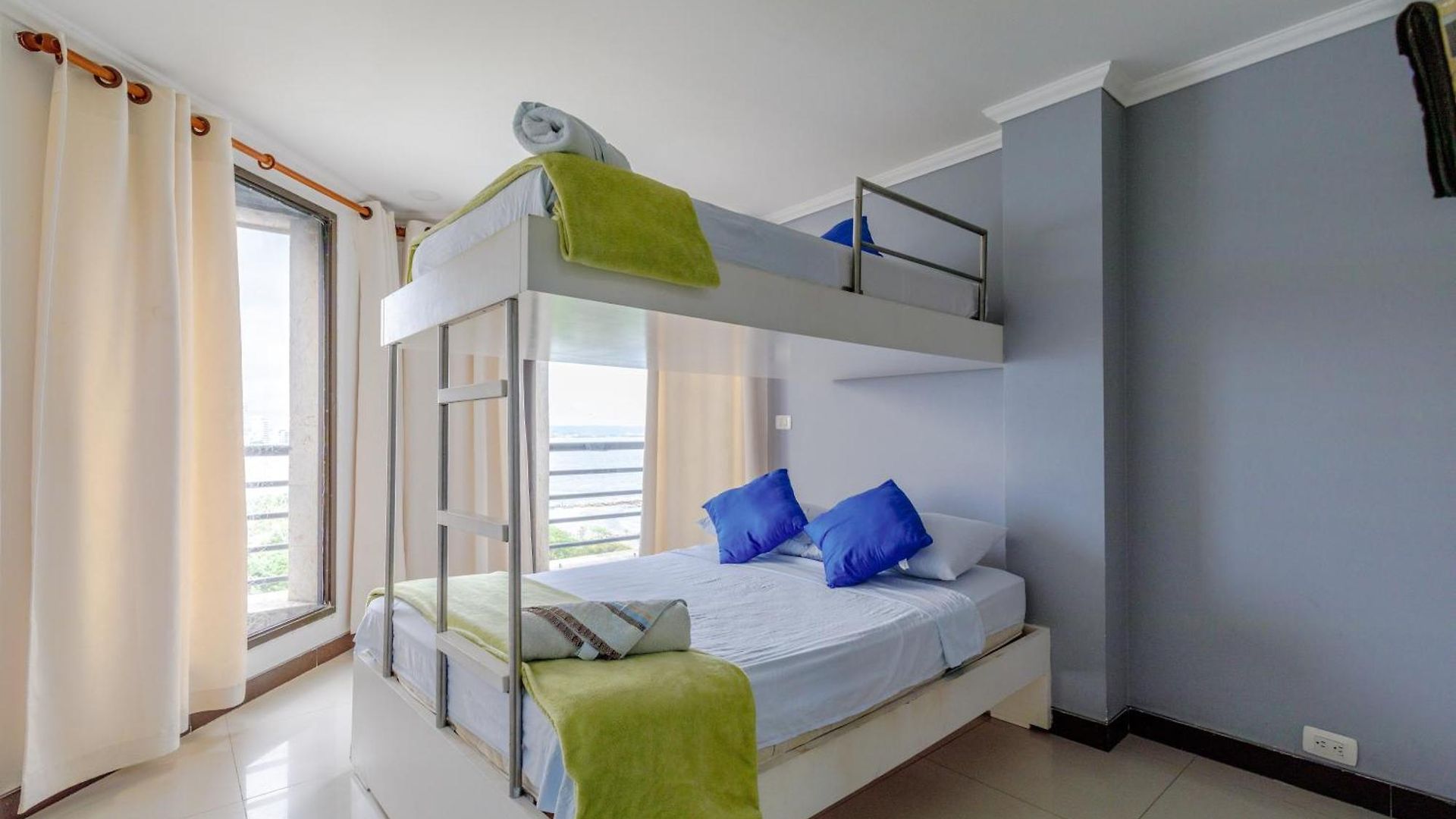 Oceanfront Sky Penthouse Apartamento *