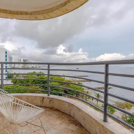 Apartamento Oceanfront Sky Penthouse *