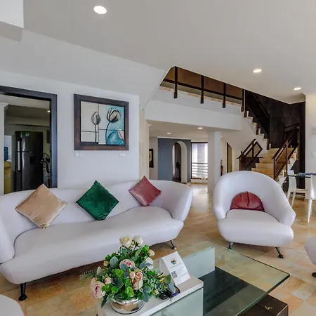 Oceanfront Sky Penthouse Apartamento *