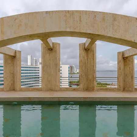 Apartamento Oceanfront Sky Penthouse